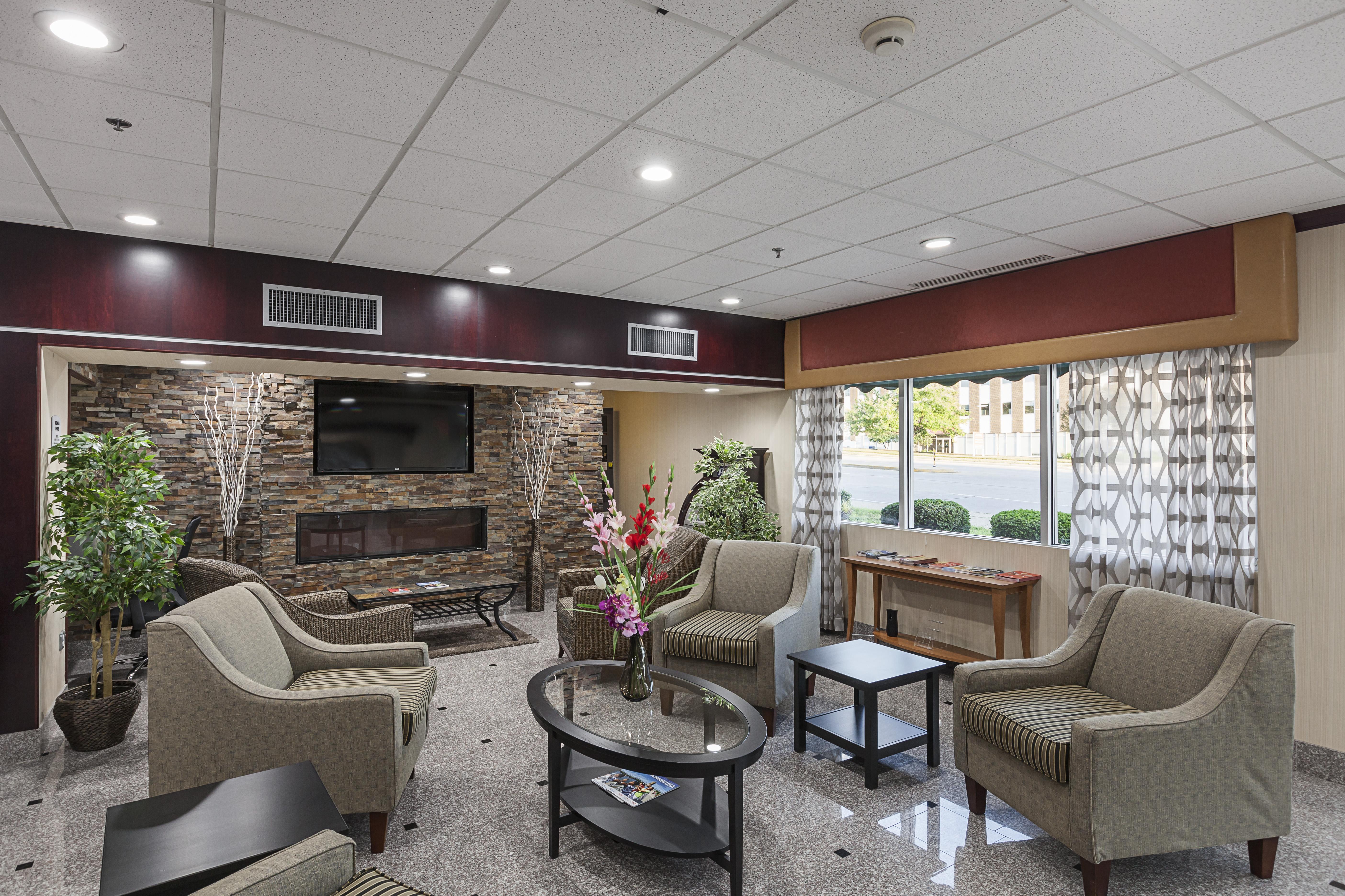 Quality Inn & Suites Cincinnati Exterior foto
